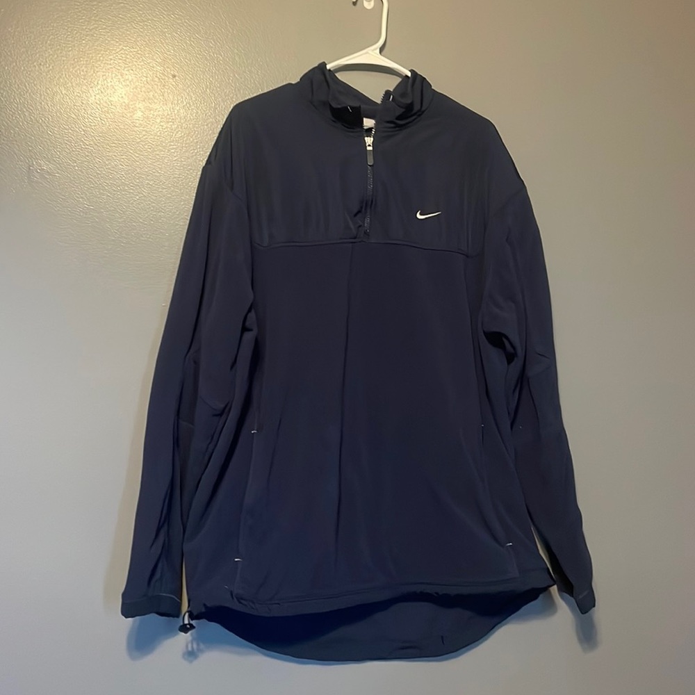Men Nike quarter zip pullover *